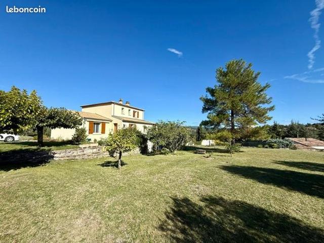 Maison 5 pièces 145 m²