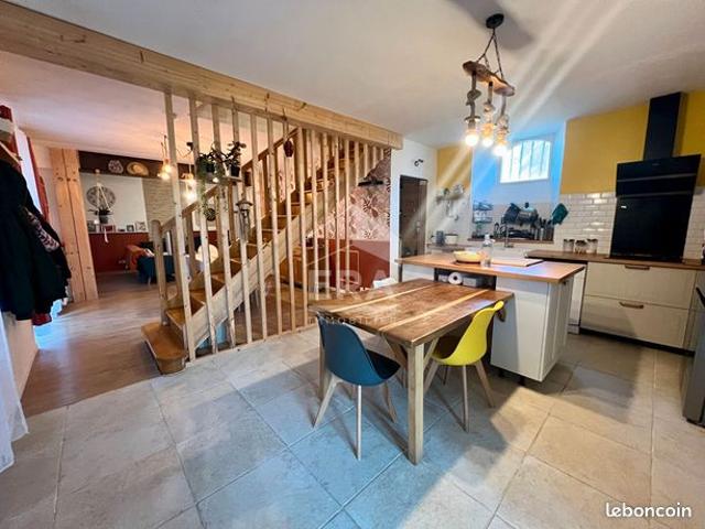Maison 5 pièces 145 m²