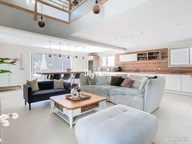 Maison 5 pièces 145 m²