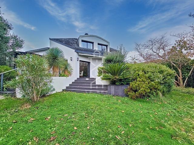 Maison 5 pièces 145 m²