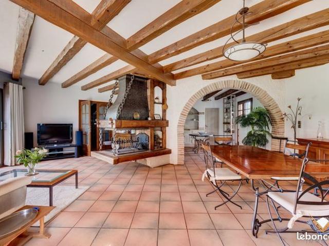 Maison 5 pièces 145 m²