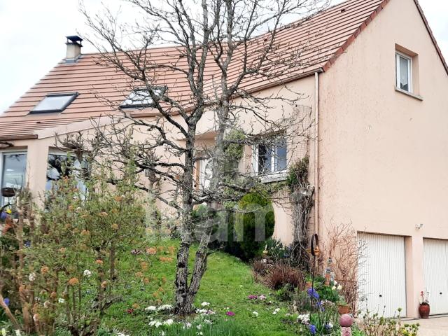 Maison 5 pièces 145 m²