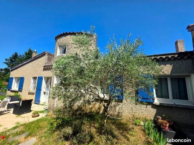 Maison 5 pièces 145 m²