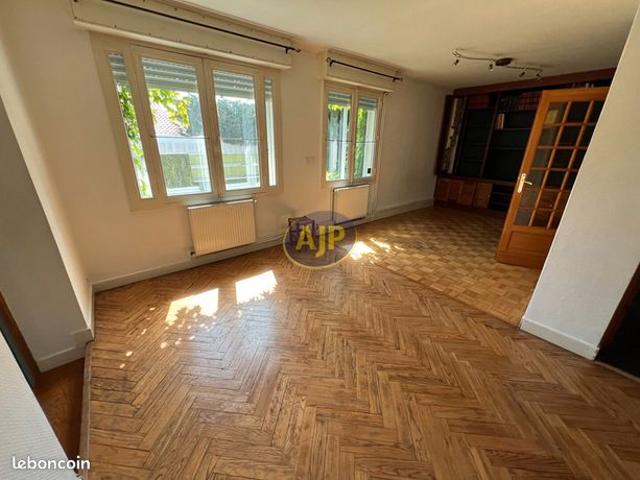 Maison 5 pièces 146 m²