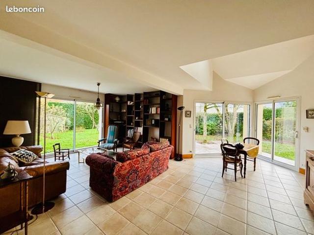 Maison 5 pièces 146 m²