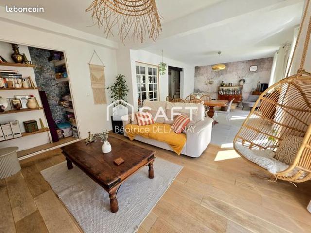 Maison 5 pièces 146 m²