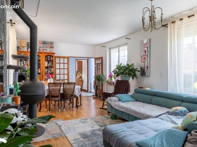 Maison 5 pièces 146 m²