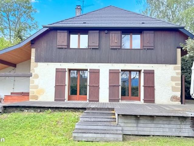 Maison 5 pièces 146 m²