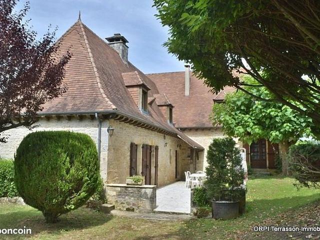 Maison 5 pièces 146 m²
