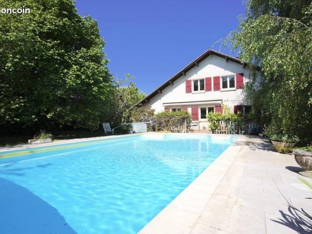 Maison 5 pièces 146 m²