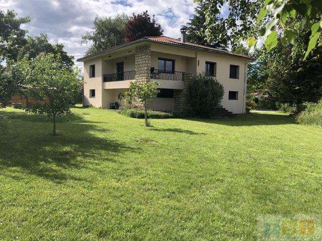 Maison 5 pièces 146 m²
