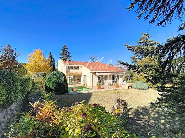 Maison 5 pièces 146 m²