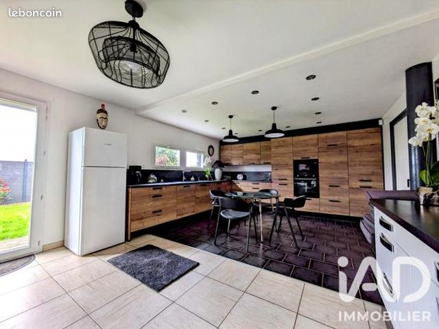 Maison 5 pièces 146 m²