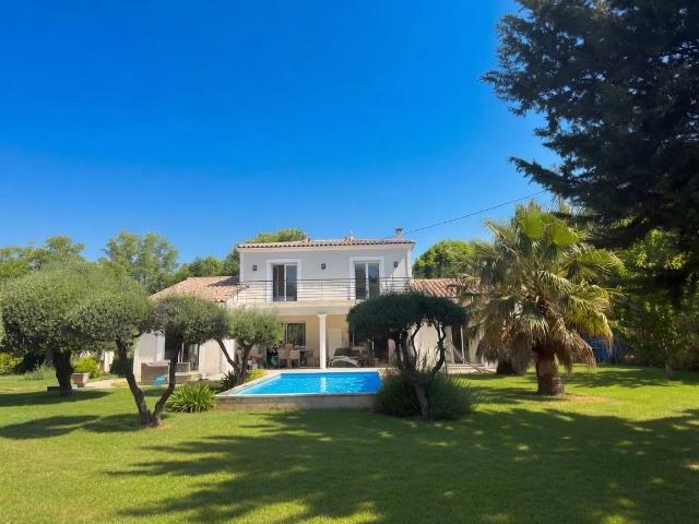 Maison 5 pièces 140 m²