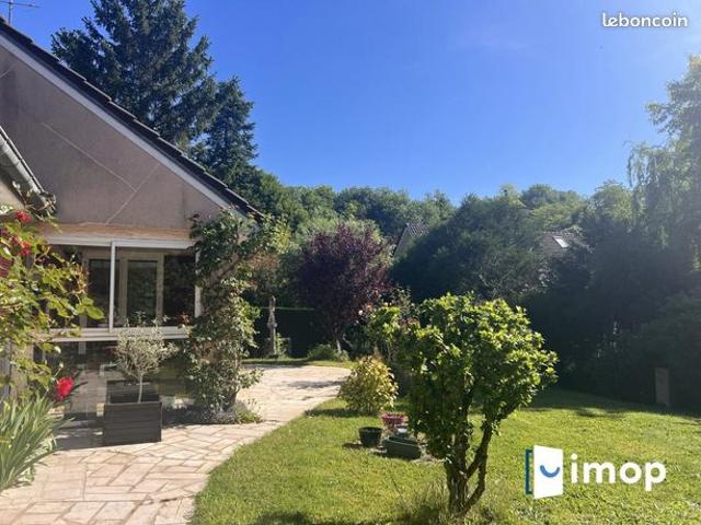 Maison 5 pièces 146 m²