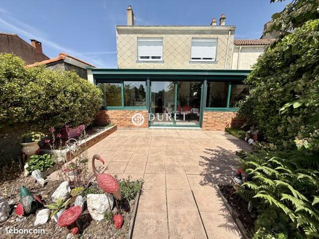 Maison 5 pièces 146 m²