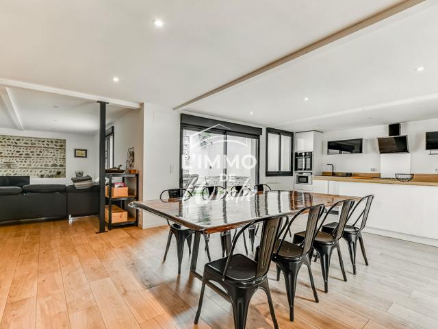 Maison 5 pièces 146 m²
