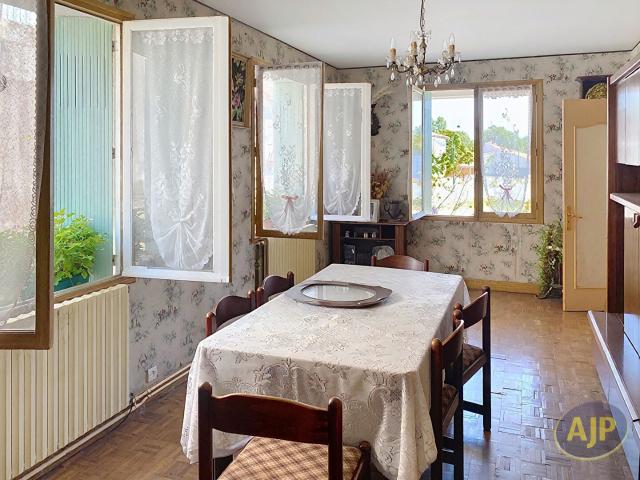Maison 5 pièces 146 m²