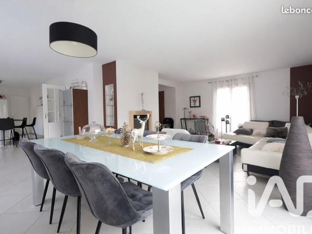 Maison 5 pièces 146 m²