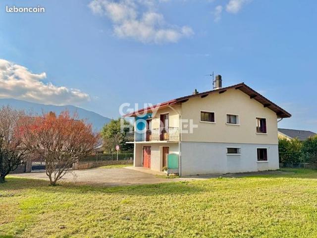Maison 5 pièces 146 m²