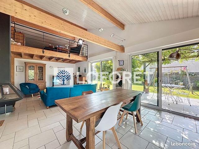 Maison 5 pièces 146 m²