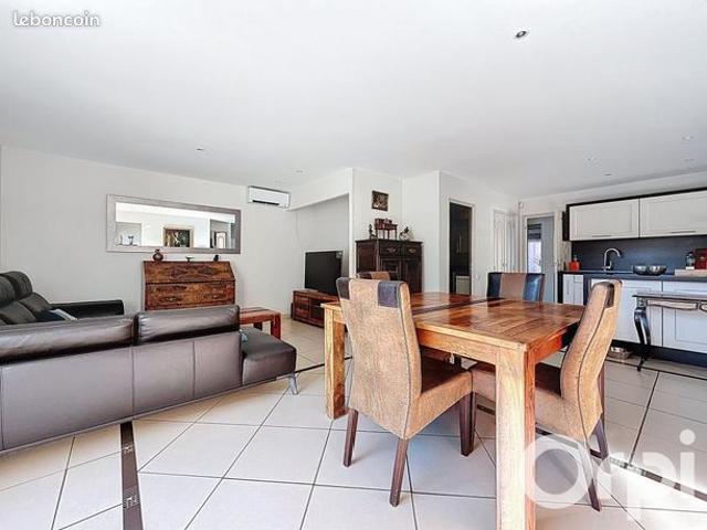Maison 5 pièces 146 m²