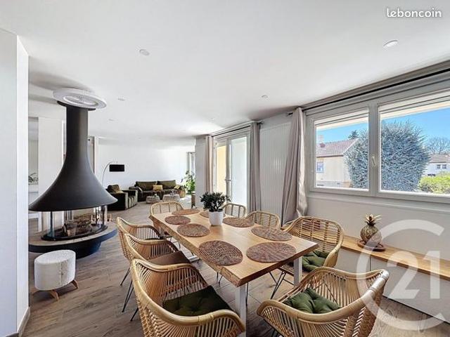 Maison 5 pièces 146 m²