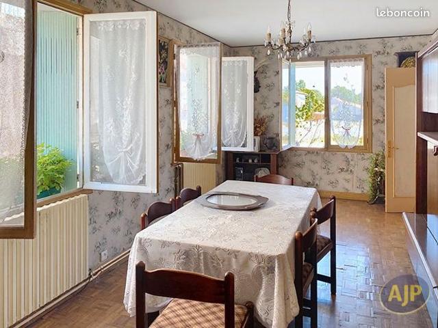 Maison 5 pièces 146 m²
