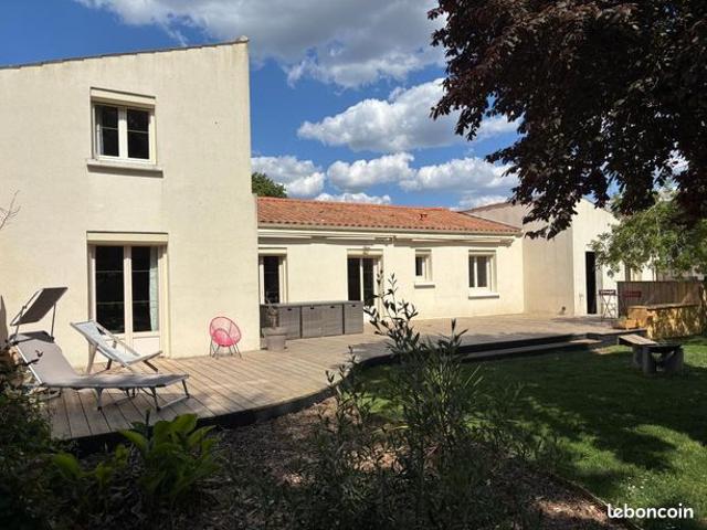 Maison 5 pièces 146 m²