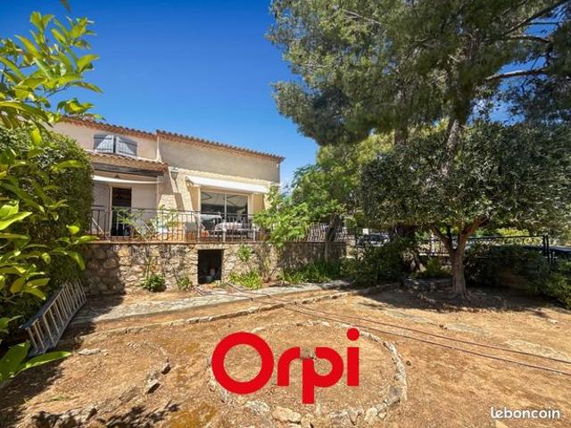 Maison 5 pièces 146 m²