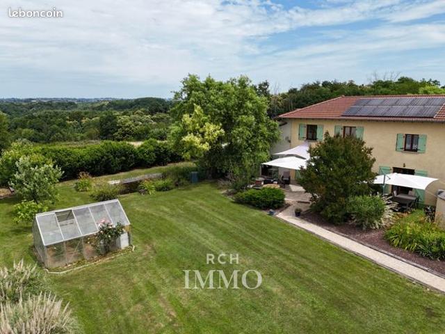 Maison 5 pièces 146 m²