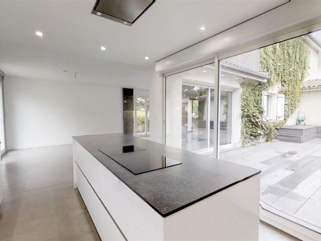 Maison 5 pièces 146 m²