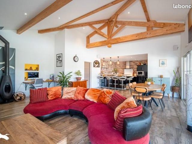 Maison 5 pièces 146 m²