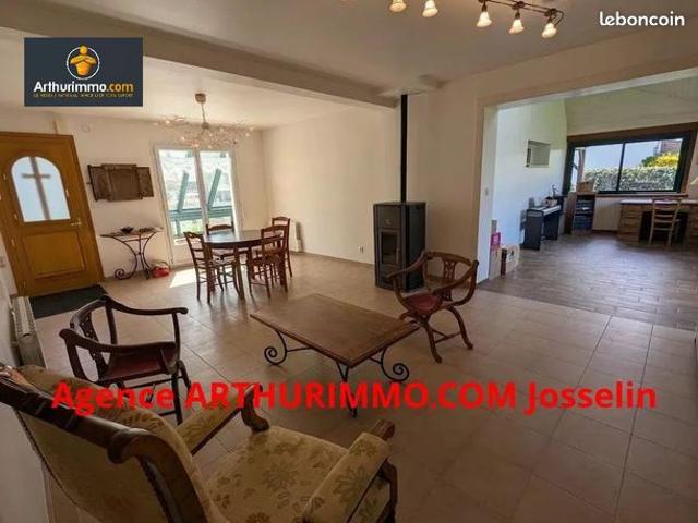Maison 5 pièces 146 m²