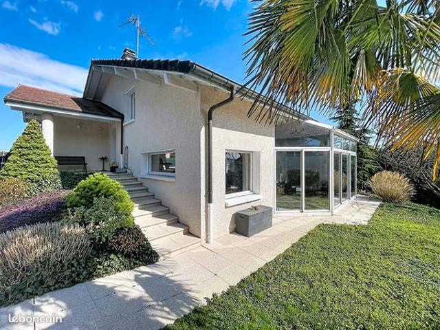 Maison 5 pièces 146 m²