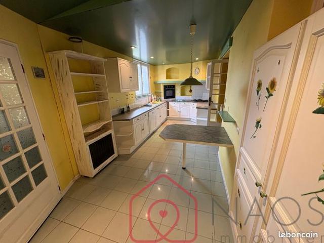 Maison 5 pièces 146 m²