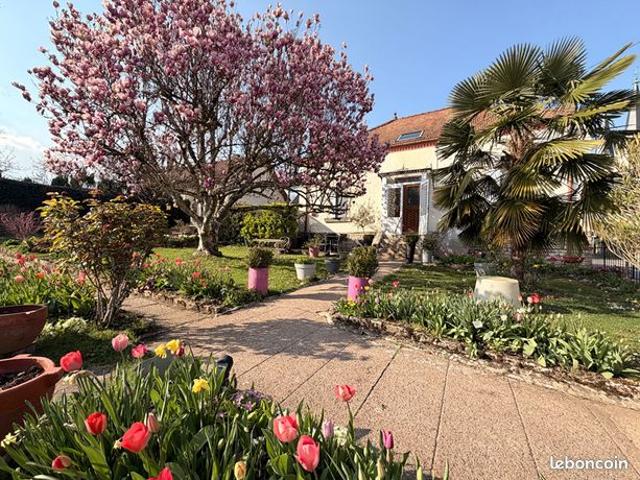 Maison 5 pièces 146 m²