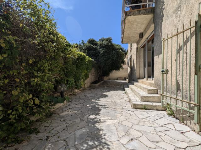 Maison 5 pièces 146 m²