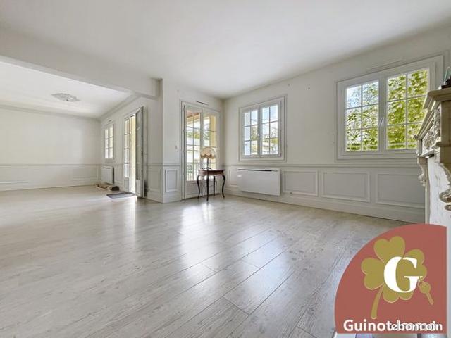 Maison 5 pièces 146 m²