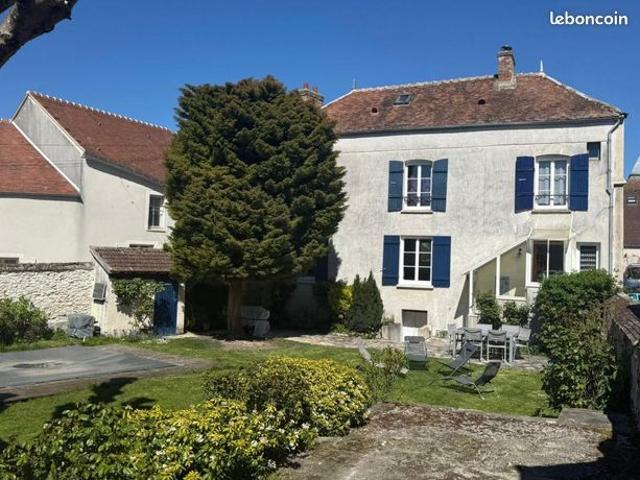Maison 5 pièces 147 m²