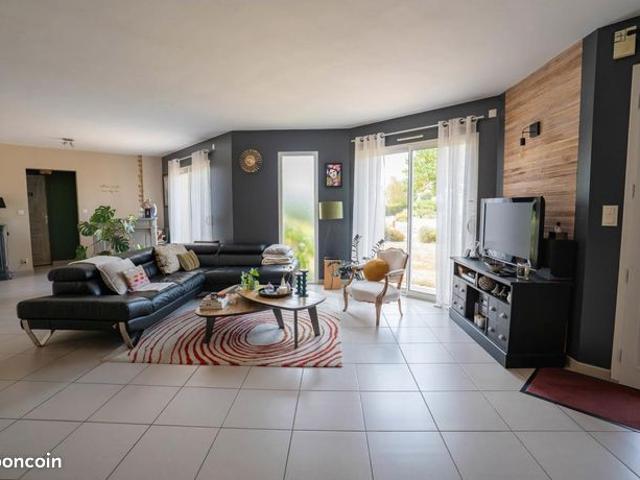 Maison 5 pièces 160 m²