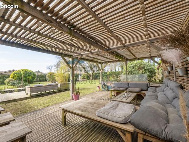 Maison 5 pièces 147 m²