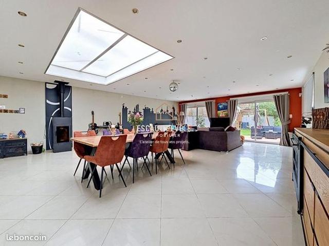 Maison 5 pièces 147 m²
