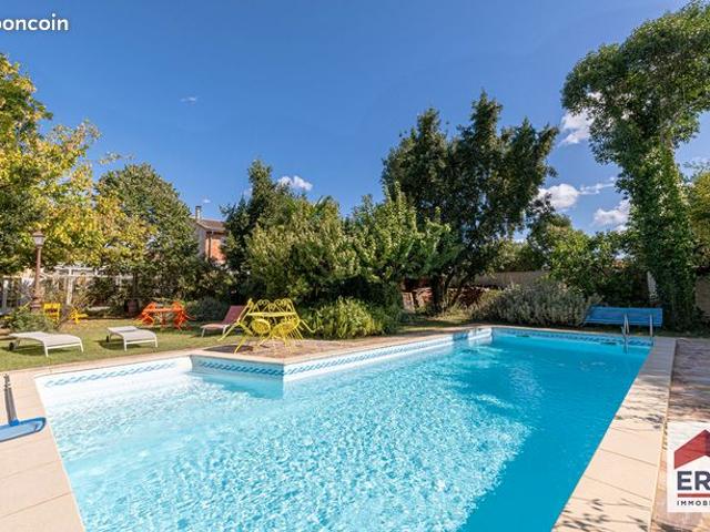 Maison 5 pièces 147 m²