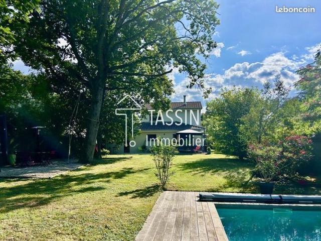 Maison 5 pièces 147 m²