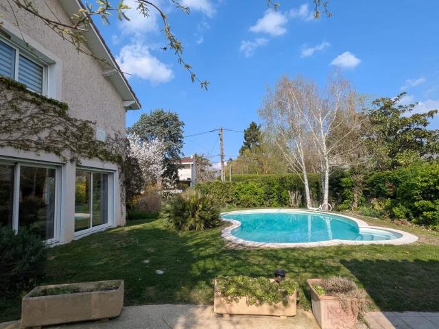 Maison 5 pièces 147 m²
