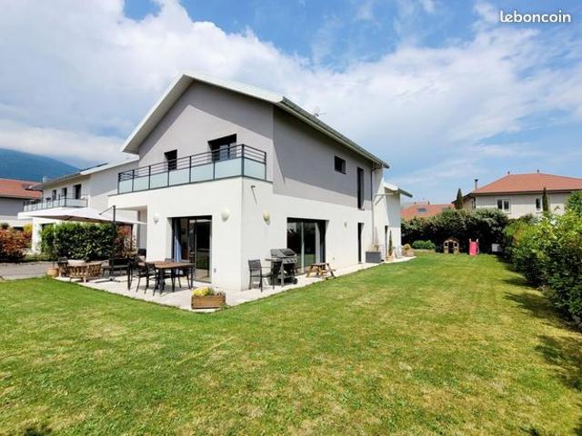 Maison 5 pièces 147 m²