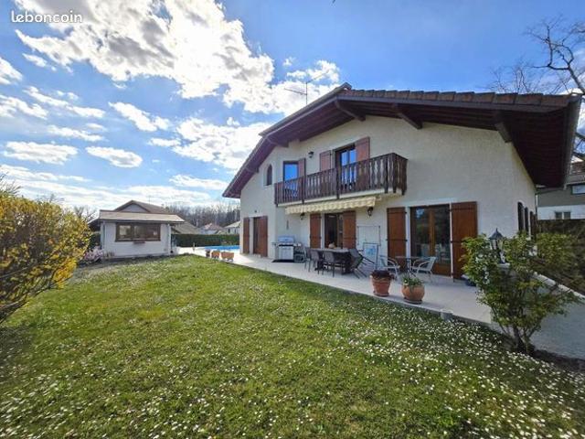 Maison 5 pièces 147 m²