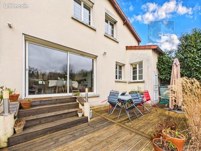 Maison 5 pièces 147 m²