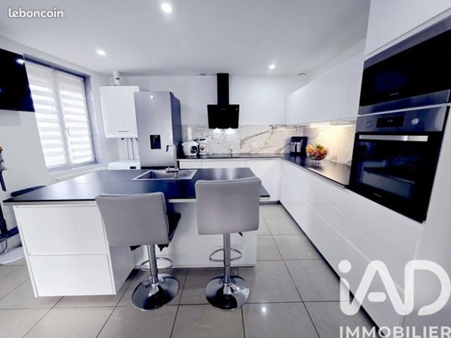 Maison 5 pièces 147 m²